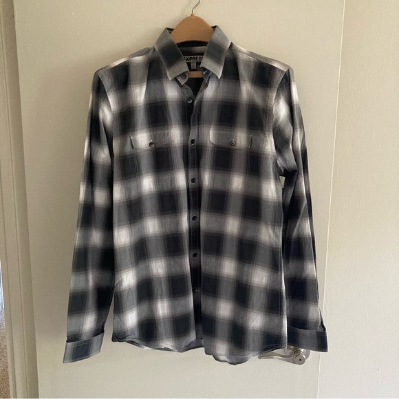 Express Other - NWOT Express Fitted Button Down Dress Shirt With Front Pockets